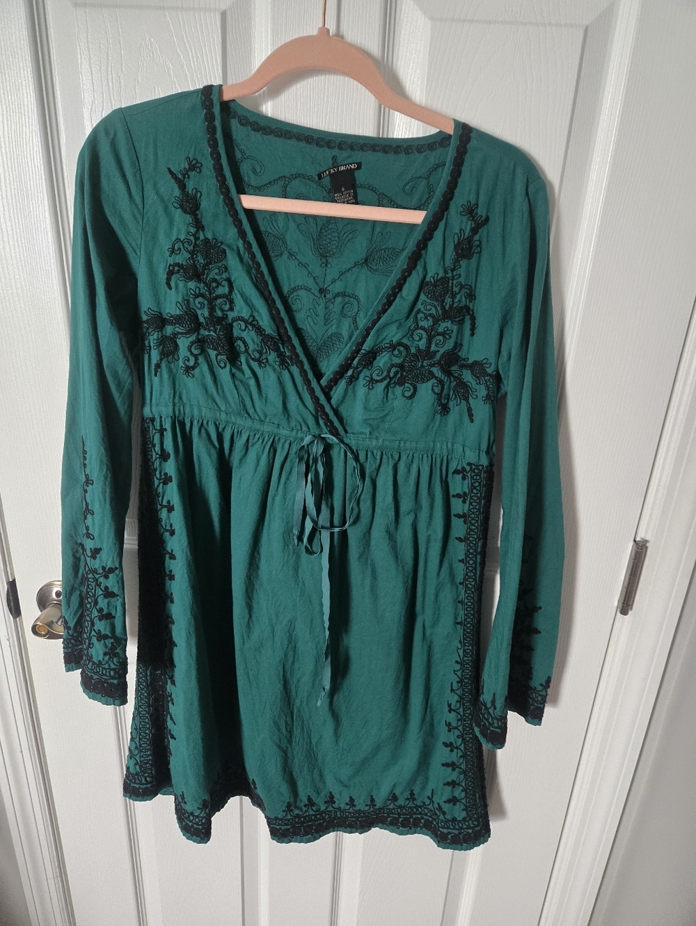 Boho Lucky Brand Green Embroidered V-Neck Long Sleeve Dress